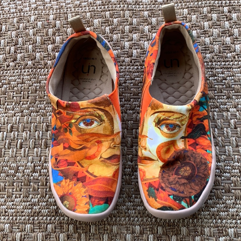 Uin shoes